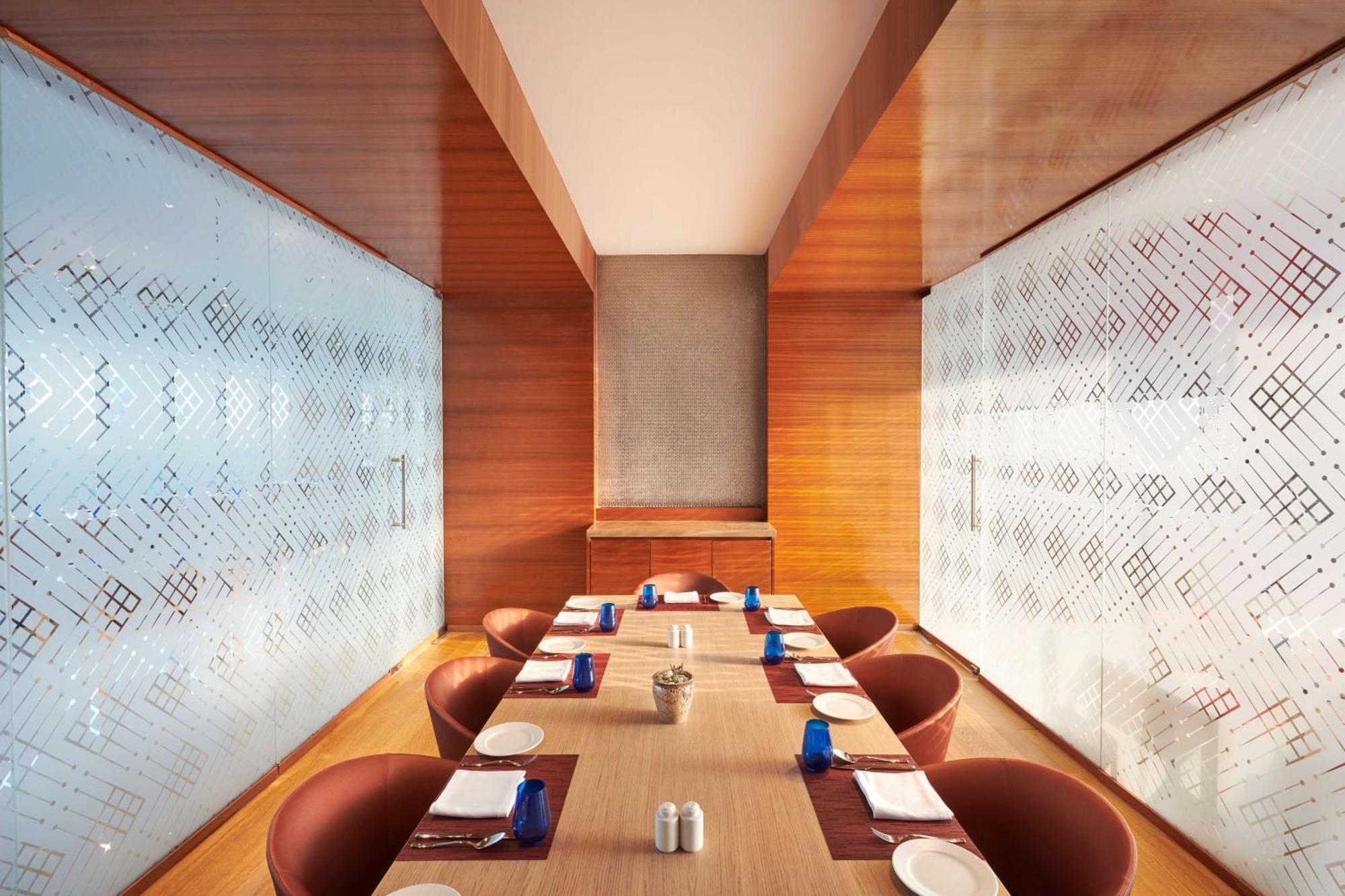 Hilton Garden Inn Lucknow Exterior photo